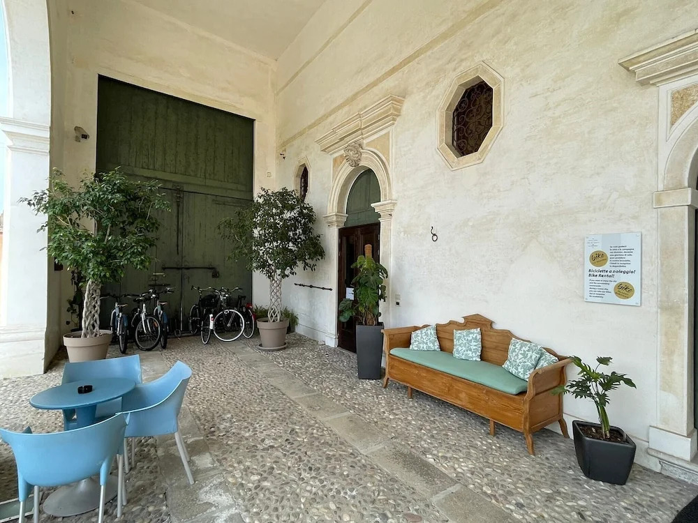 Le Camere Di Villa Cazenobio