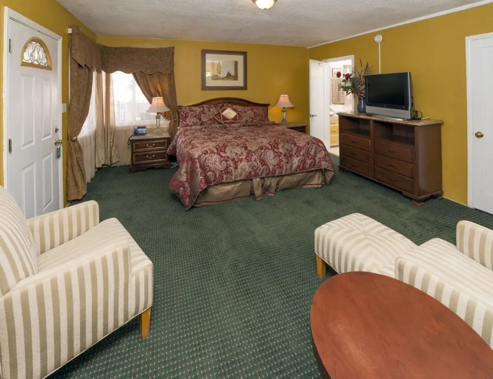 Rainbow Lodge and Inn