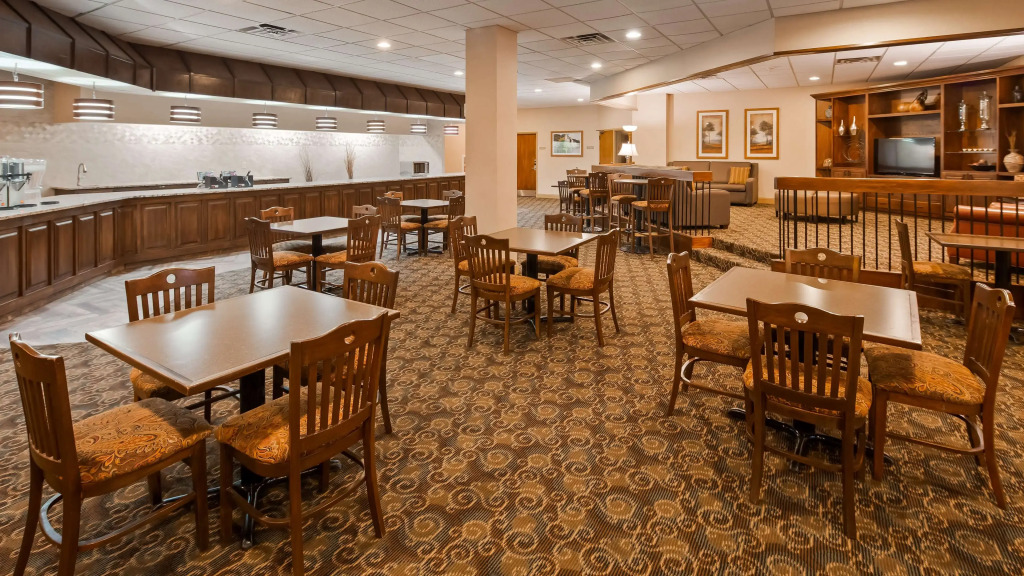 Best Western Crossroads of the Bluffs