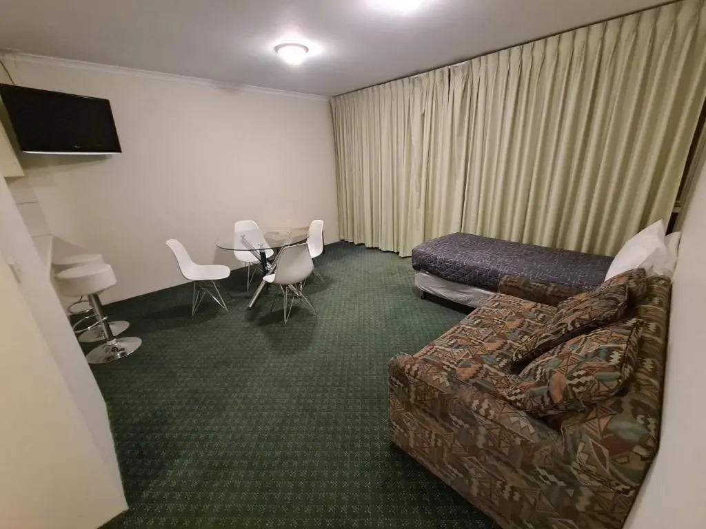 Cottonwood Motor Inn