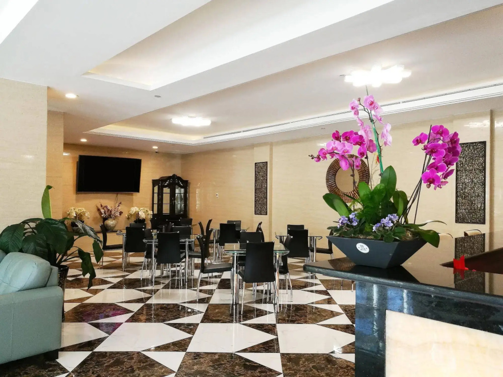 Wyndham Garden Fresh Meadows Flushing