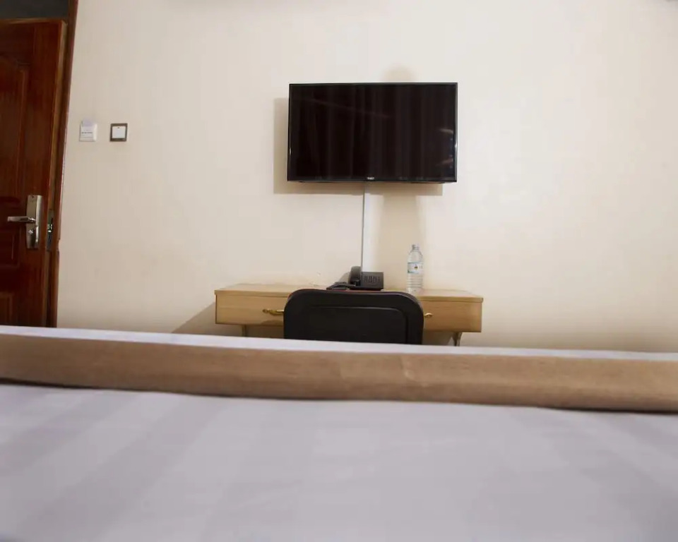 UBUNTU PALACE HOTEL - RUNATI