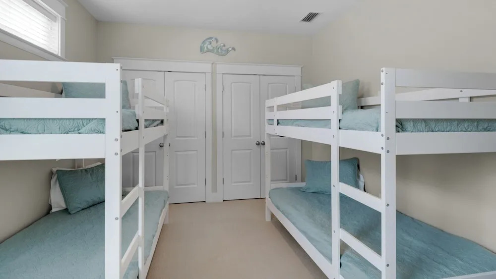 Beach Cottage w/ Backyard Oasis - Quiet Neighborhood in BMB