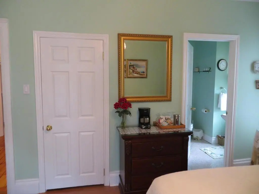 Redwood Bed and Breakfast