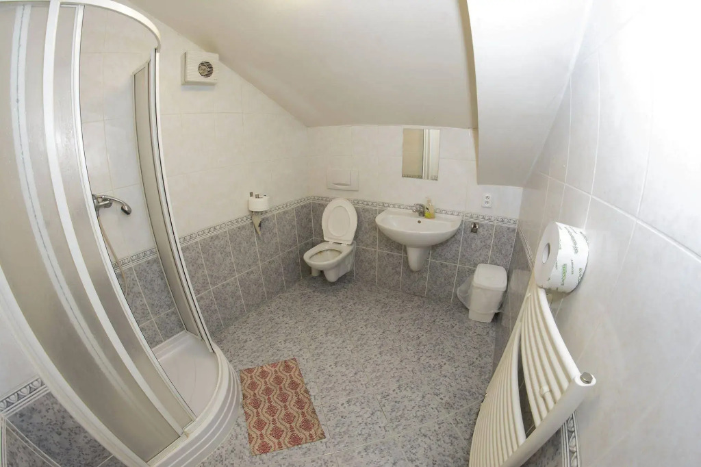 Hostel Eleven