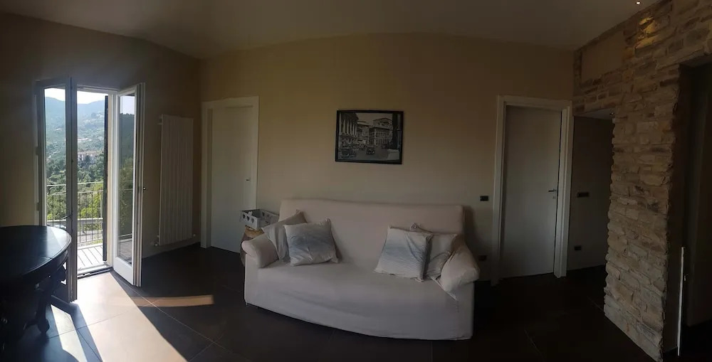 La Villetta - cozy house with parking, wifi, wall box and air conditioning