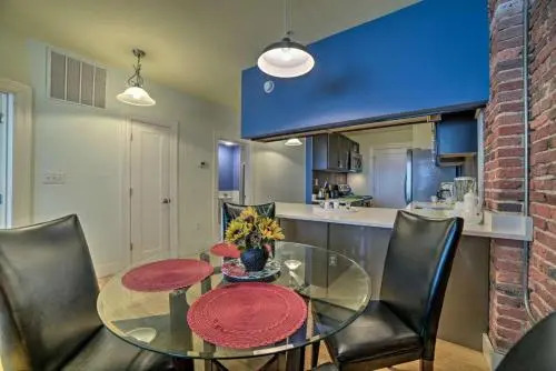 Chase Apartments at Light Street - Baltimore Inner Harbor & Convention Center