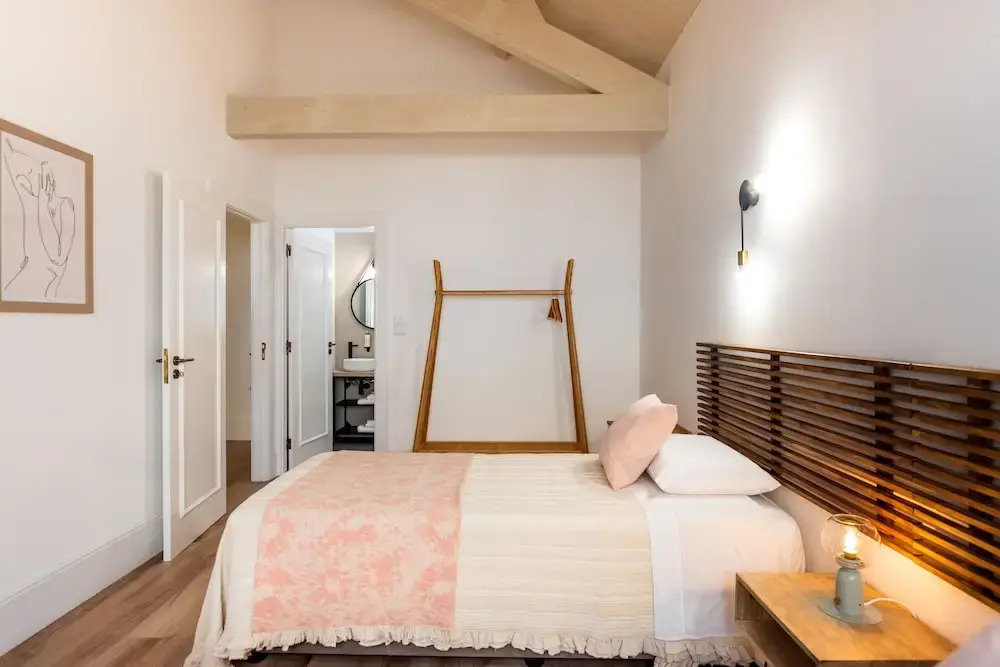 Feel Discovery Homes in Douro