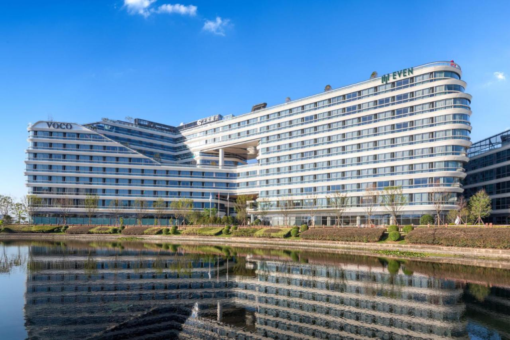 voco Suites Shanghai Hongqiao CBD by IHG