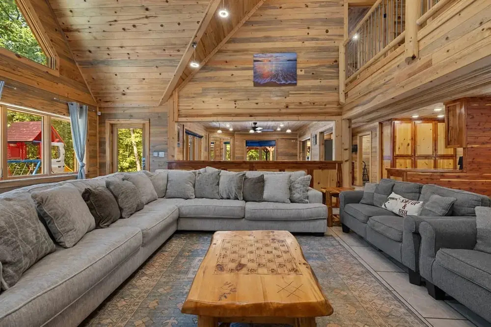 Blue Bass Lodge Pine Getaway With Hot Tub Fire