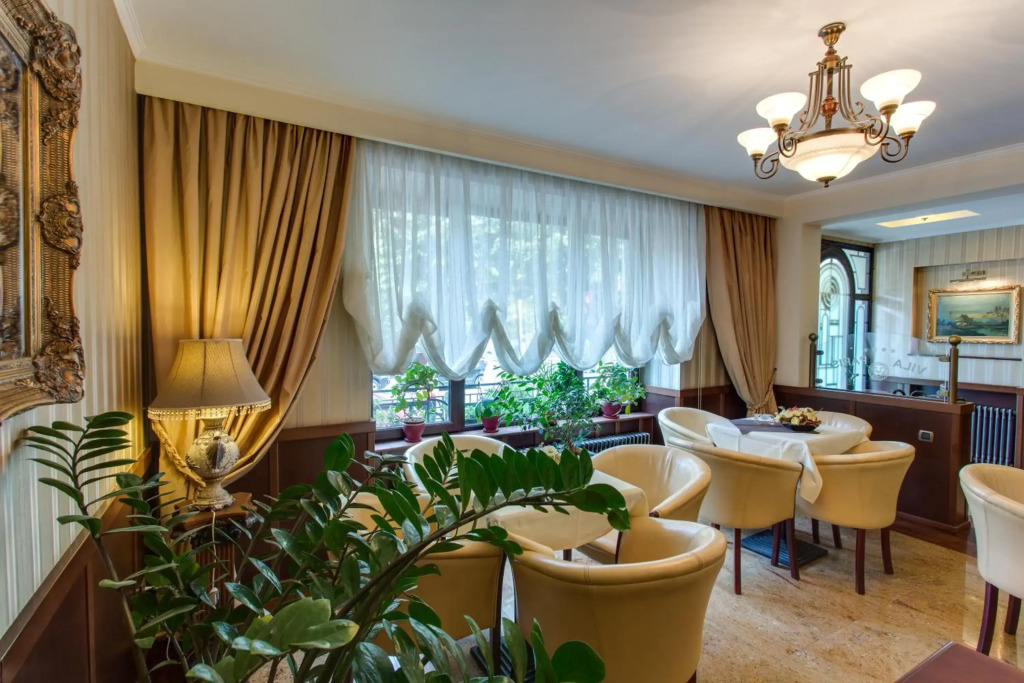 Vila Paris Boutique Hotel