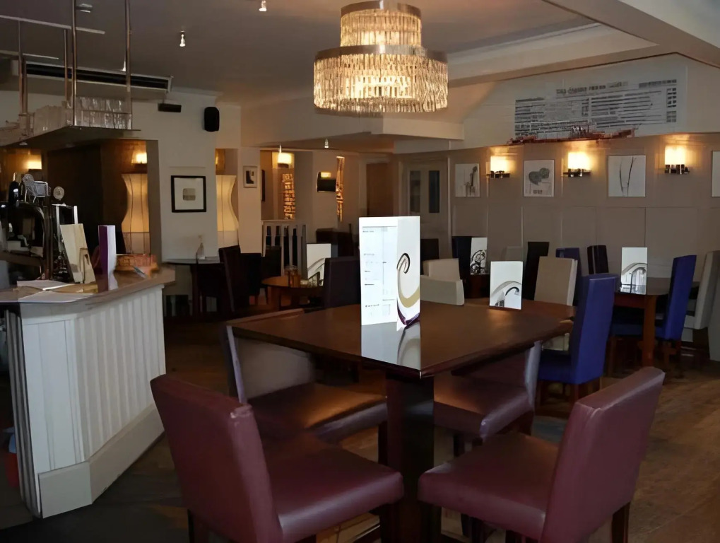 The Castle Bar ROOM ONLY