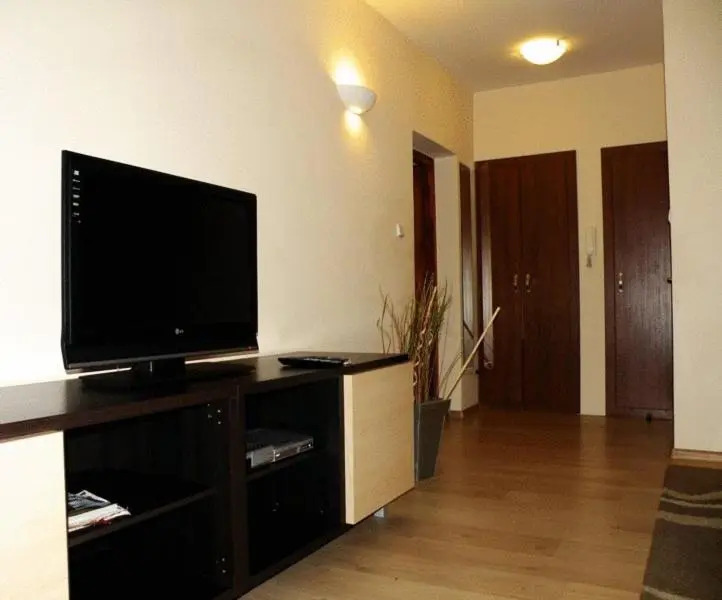 Aparthouse