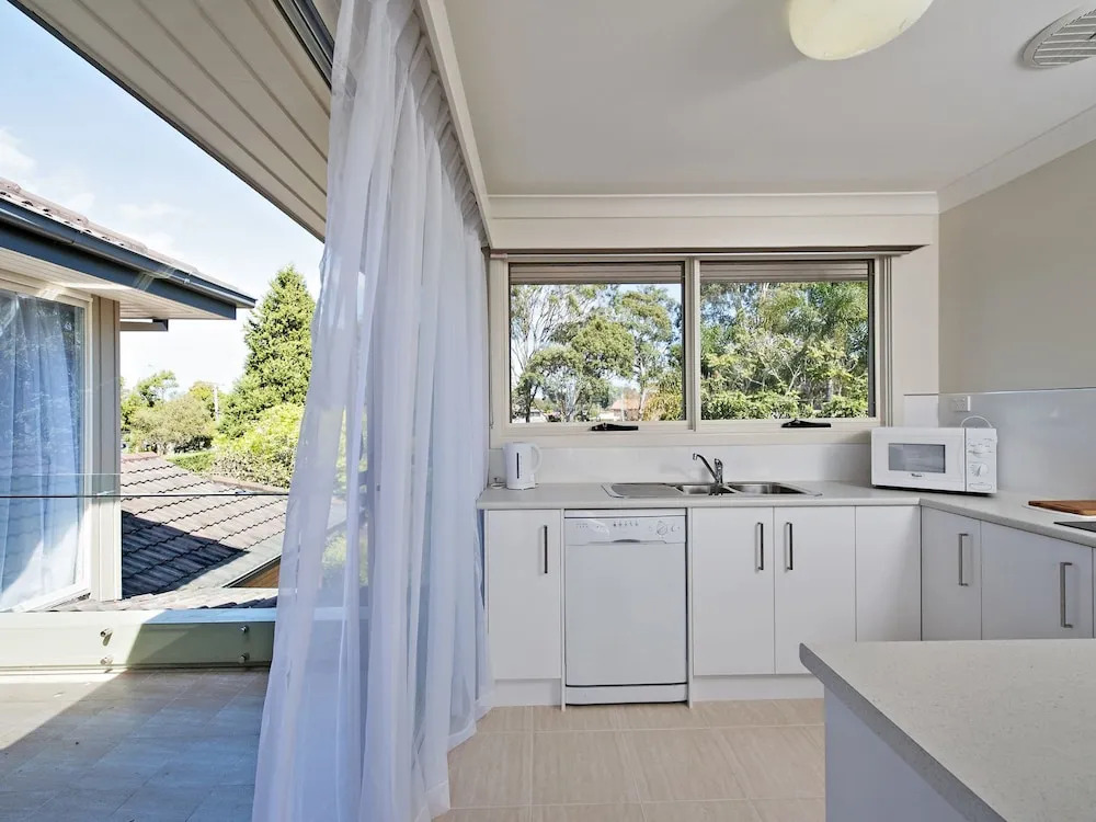 Soldiers Point Road, 245, Wanda View