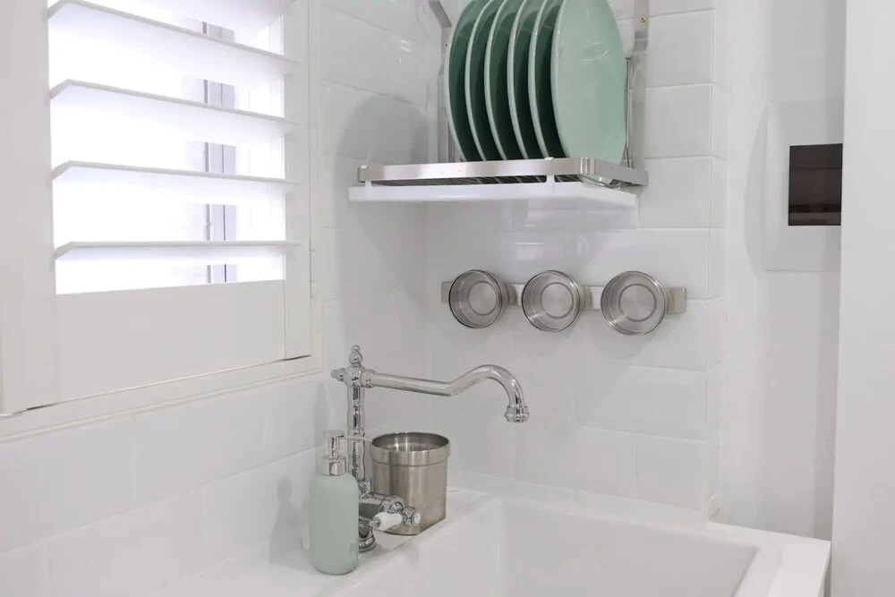 Freshly Renovated Apartment in the Heart of Bondi