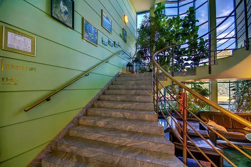 Green Hotel