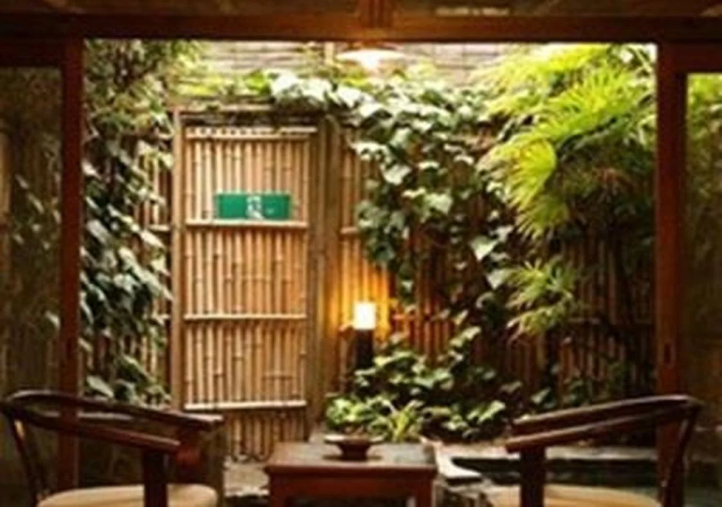 HOTEL SHIRAHAMAKAN