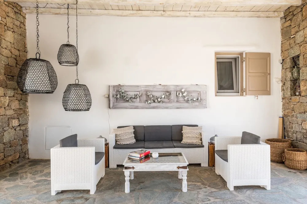 Elenis Village Suites