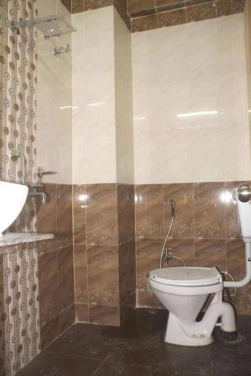 DS Residency Varanasi-Near Mandir-Free Wi-fi-Parking