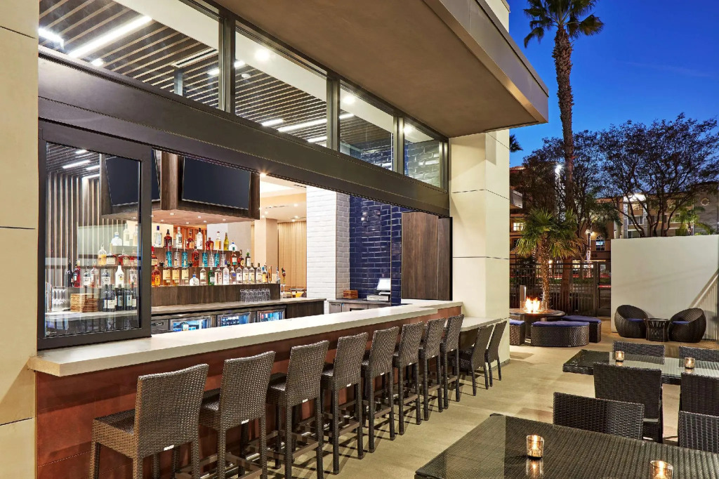Anaheim Resort Suites