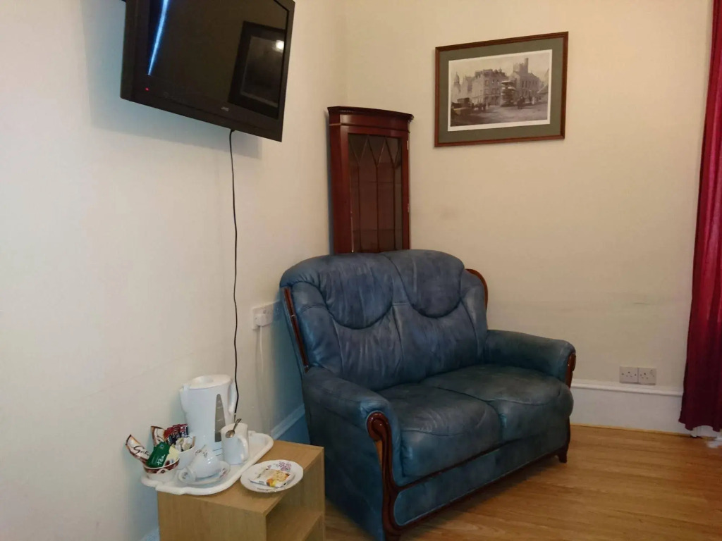 Dee Hotel