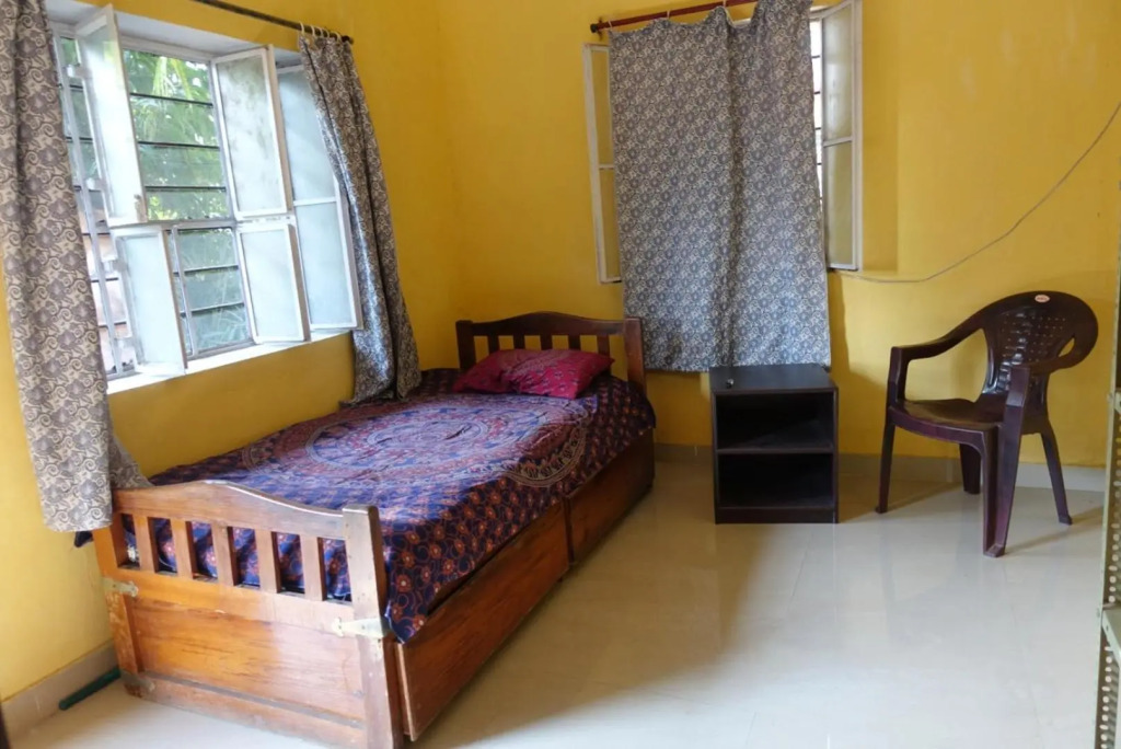 Nadya Homestay For Female & family