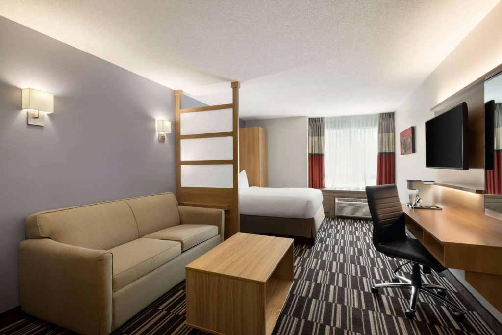 Microtel Inn & Suites by Wyndham Val-d Or