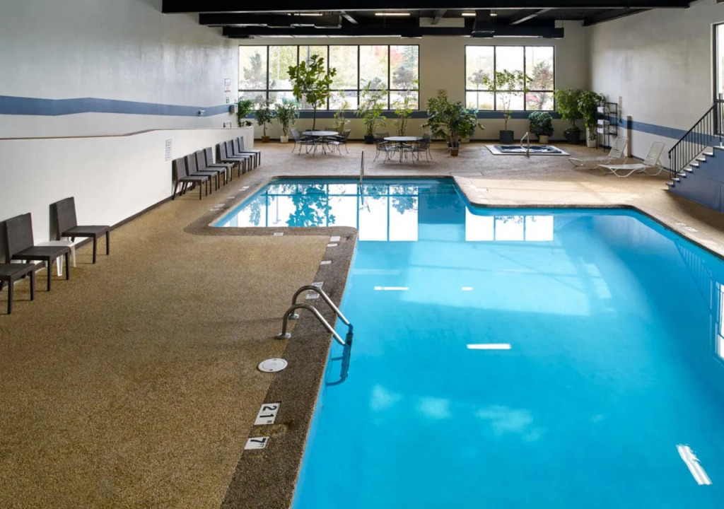 Clarion Hotel Portland Airport ME