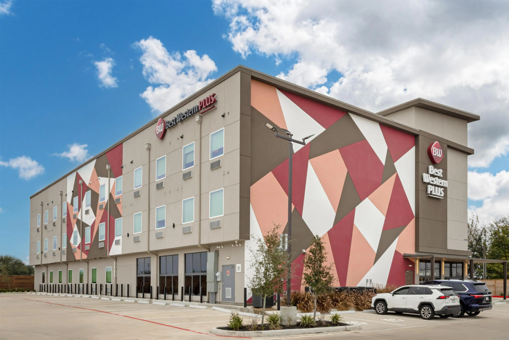 Best Western Plus Pearland/Houston Medical Center Hotel