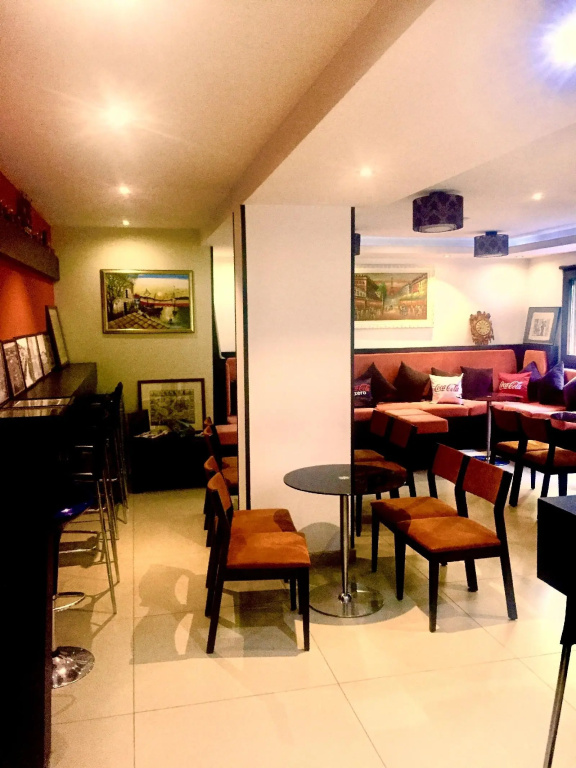 Sunrise Hotel Cameria
