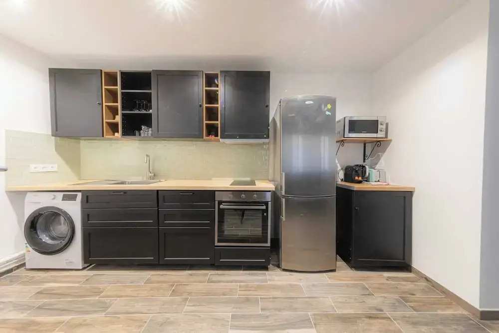 Urban Refuge in the Heart of the Marsh 1bdr / 3P