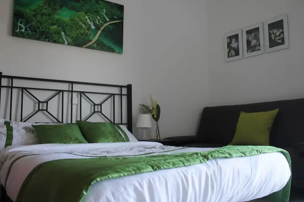 1st Line Beach, 2-bed Apartment in Calahonda