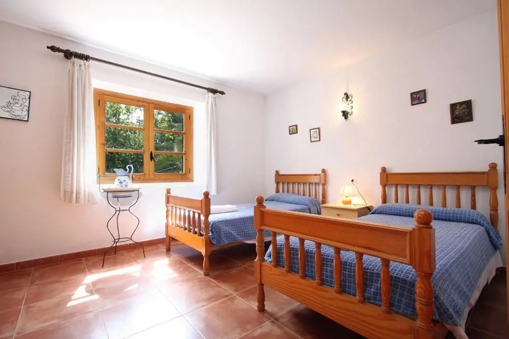 Villa - 4 Bedrooms with Pool and WiFi - 103147