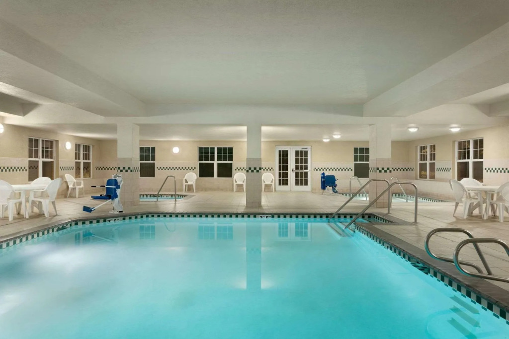 Country Inn & Suites by Radisson, Boise West - Meridian