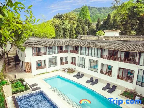 Hillside Spring Resort