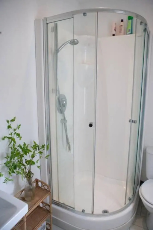Georgian 2 Bedroom Apartment in Clifton