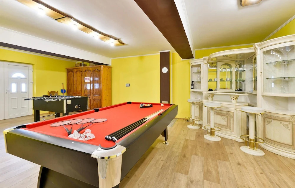Beautiful Home In Donja Zelina