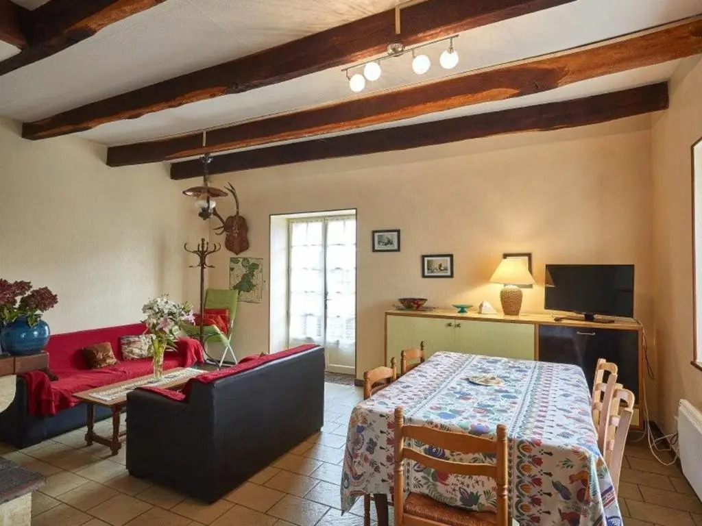 Charmante Maison Familiale à la Campagne, Proche Forêt, avec Wifi, Ping-Pong et Panier de Basket - FR-1-306-1152