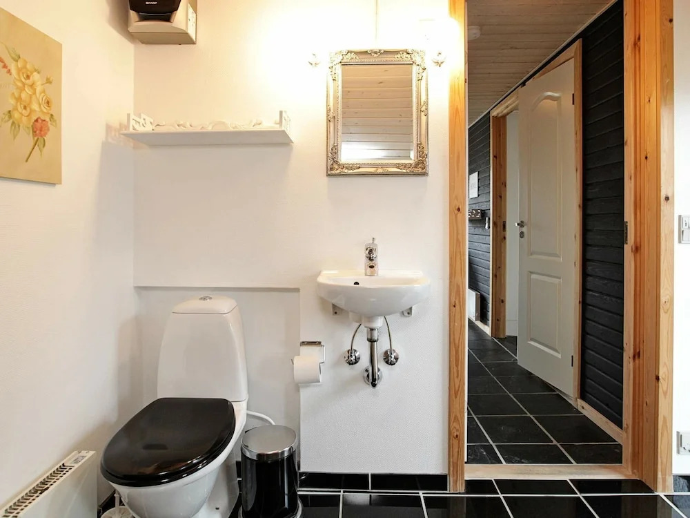 Luxurious Holiday Home in Hemmet With Private Whirlpool