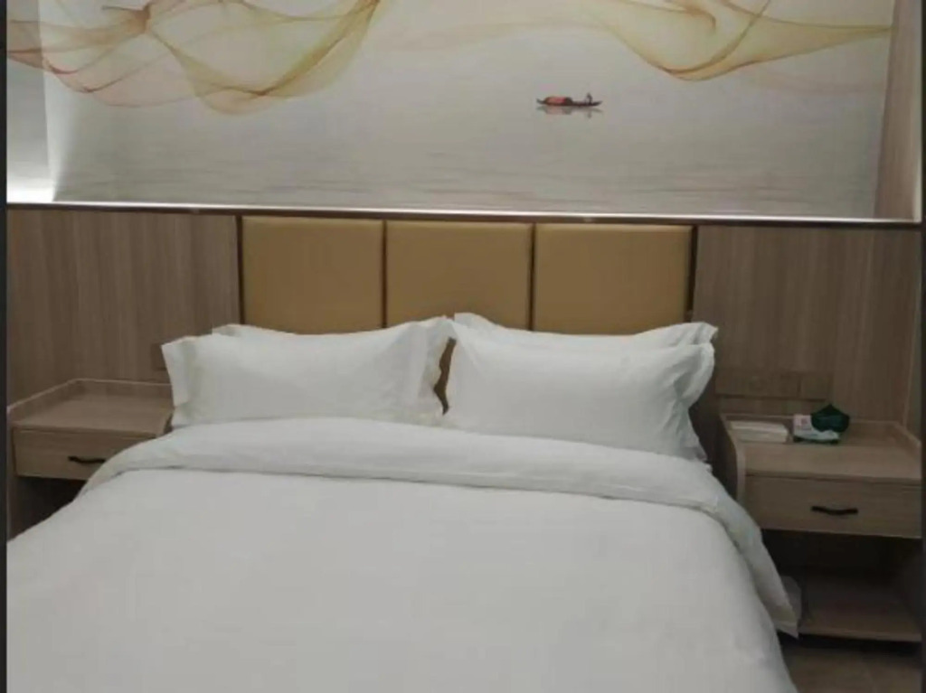 Huangjia Xiyan Hotel