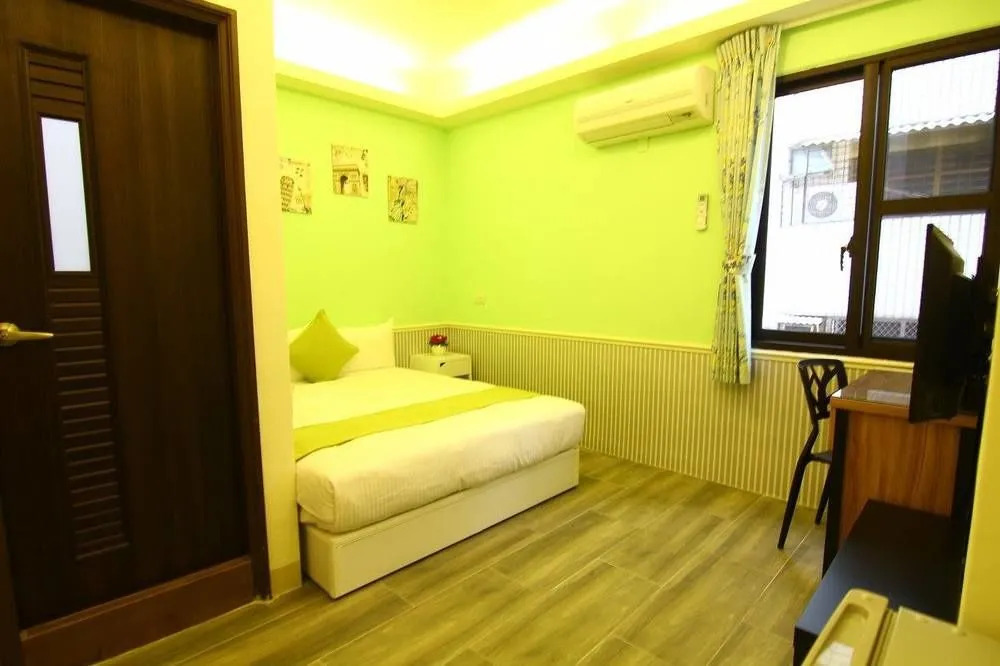 Happyday Guesthouse