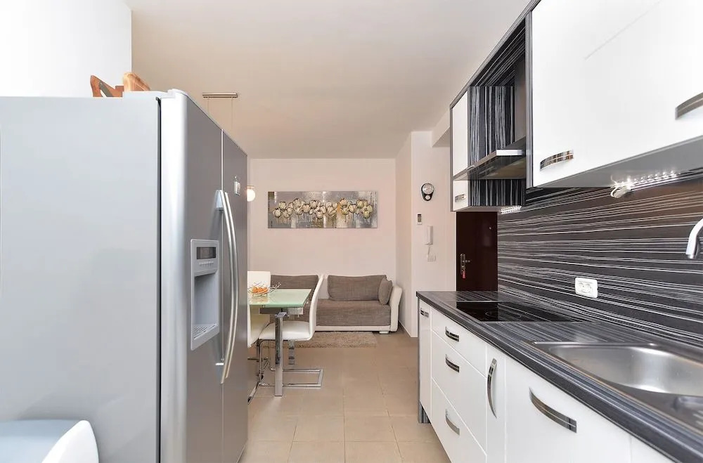 Apartment 1977