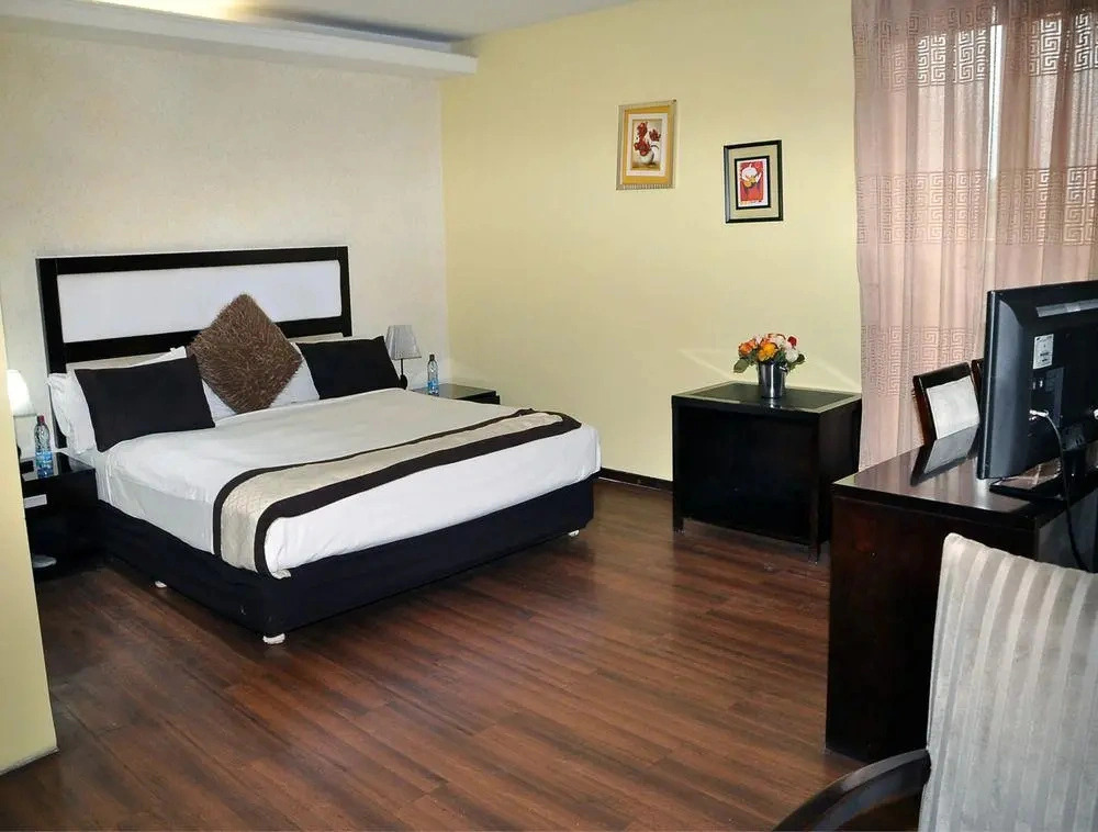 Edna Addis Hotel
