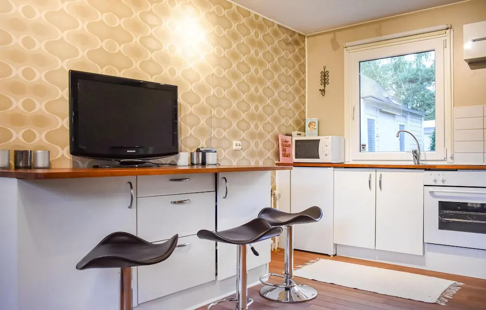 Stunning Home In Höllviken With Wifi