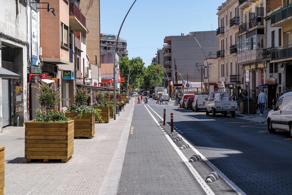Limehome Barcelona Plaça Pirineus