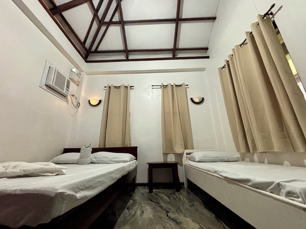 Shat'S Guesthouse Siargao Near Beach