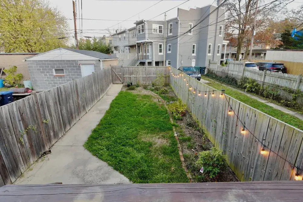 Pretty in Petworth-walkable to Metro & Restaurants