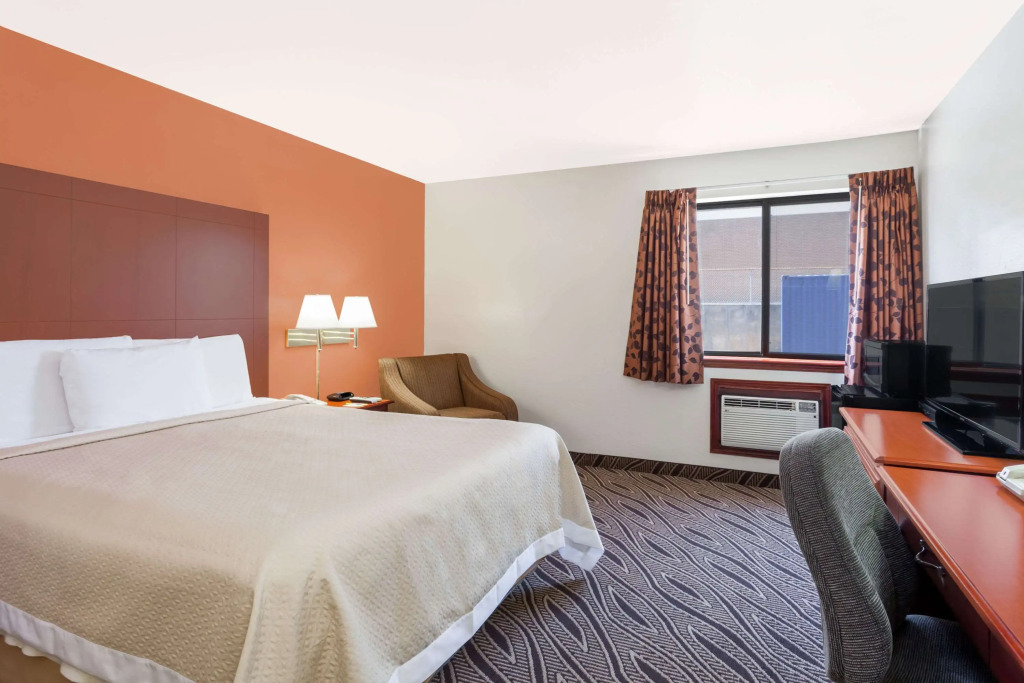 Days Inn by Wyndham Dyersburg