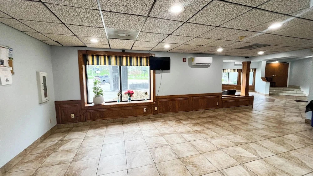 Studio 6 Suites   Tiffin, Oh