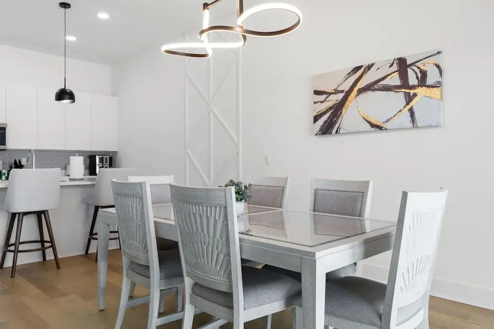 NEW Casa Sol - Luxury Townhome In Prime Location